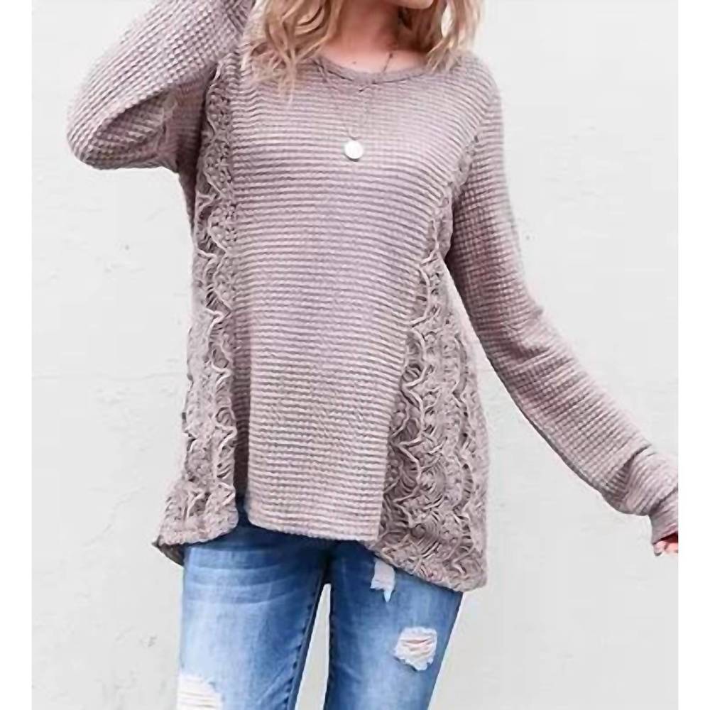 NEW AND THE WHY waffle side lace top - plus in taupe